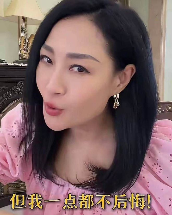 活久见!湖南深山上百辆大巴荒置山林,被无人机拍到,网传价值上亿,真相待揭晓