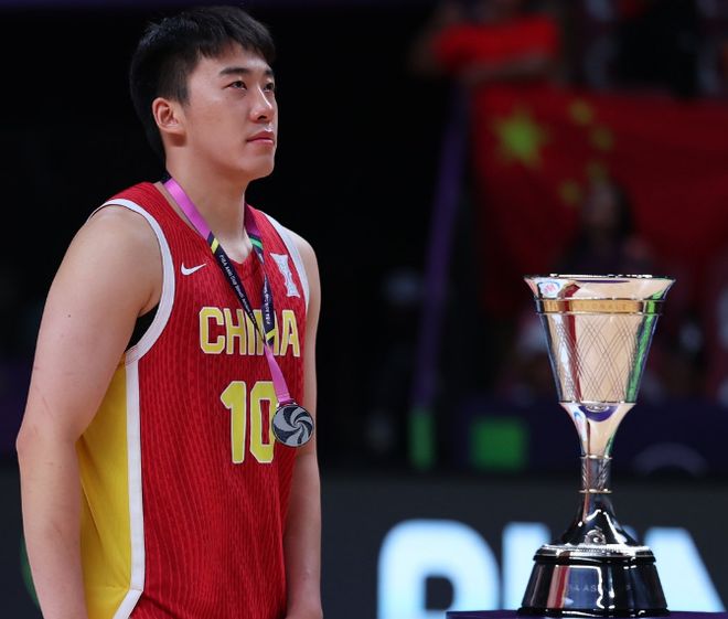CBA最新消息！威瑟斯庞或加盟北京首钢，上海男篮签约争议外援