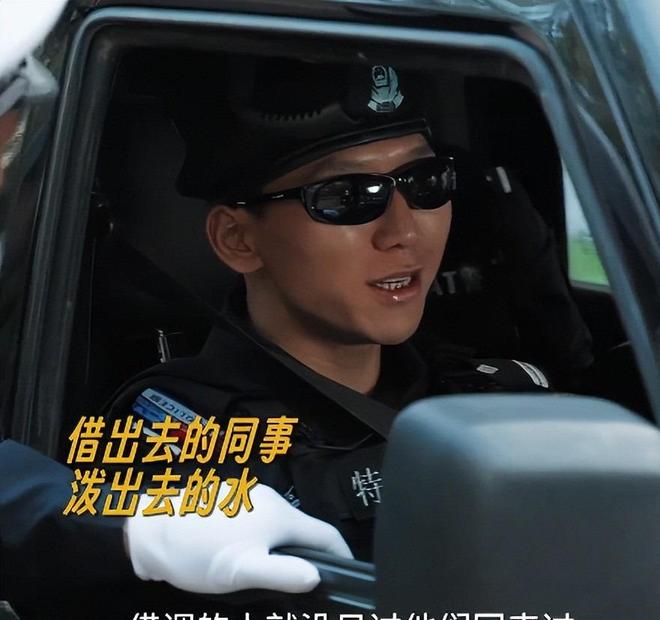 郑钦文三盘逆转萨卡里 终结连败斩获草地赛季首胜