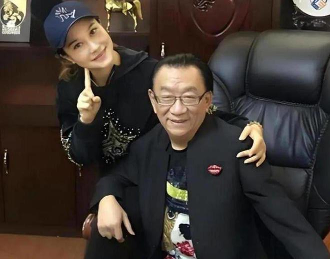 媒体人:广州龙狮将不会续约郭艾伦,但继续为他提供康复费