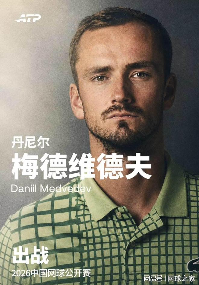 75岁王石在深圳海滩跑步锻炼被偶遇!网友:他光着膀子,身材看起来好瘦,肌肉少得可怜,只剩皮包骨了