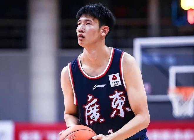 绿茵燃情 滇峰逐梦 ——2025/2026年云南省城市足球联赛决赛侧记