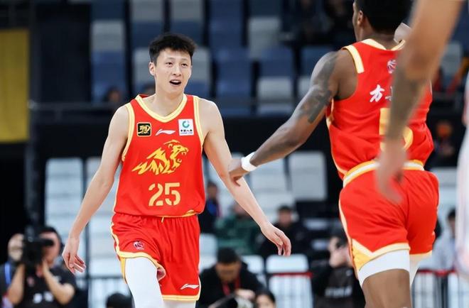 U17国足与阿森纳U17男足这两队并列冠军