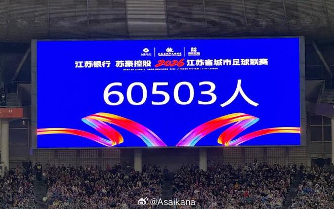 卢伟:队医说王哲林撕裂受伤至少缺席半个月 但他不想错过机会