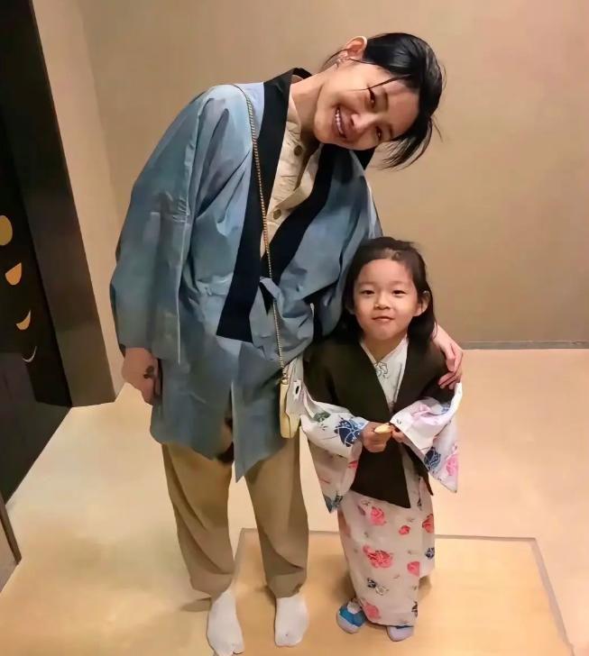 男子与妻子复婚半年后生下儿子，5年后再次离婚，男方发现儿子非亲生